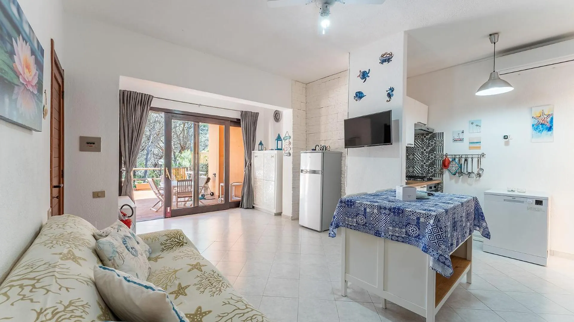 Casa Mimose, 200M To Beach Pula